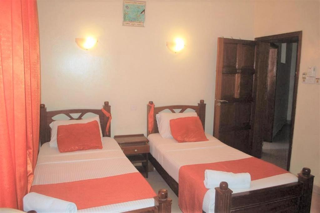 Regency Park Hotel Mombasa Exterior photo