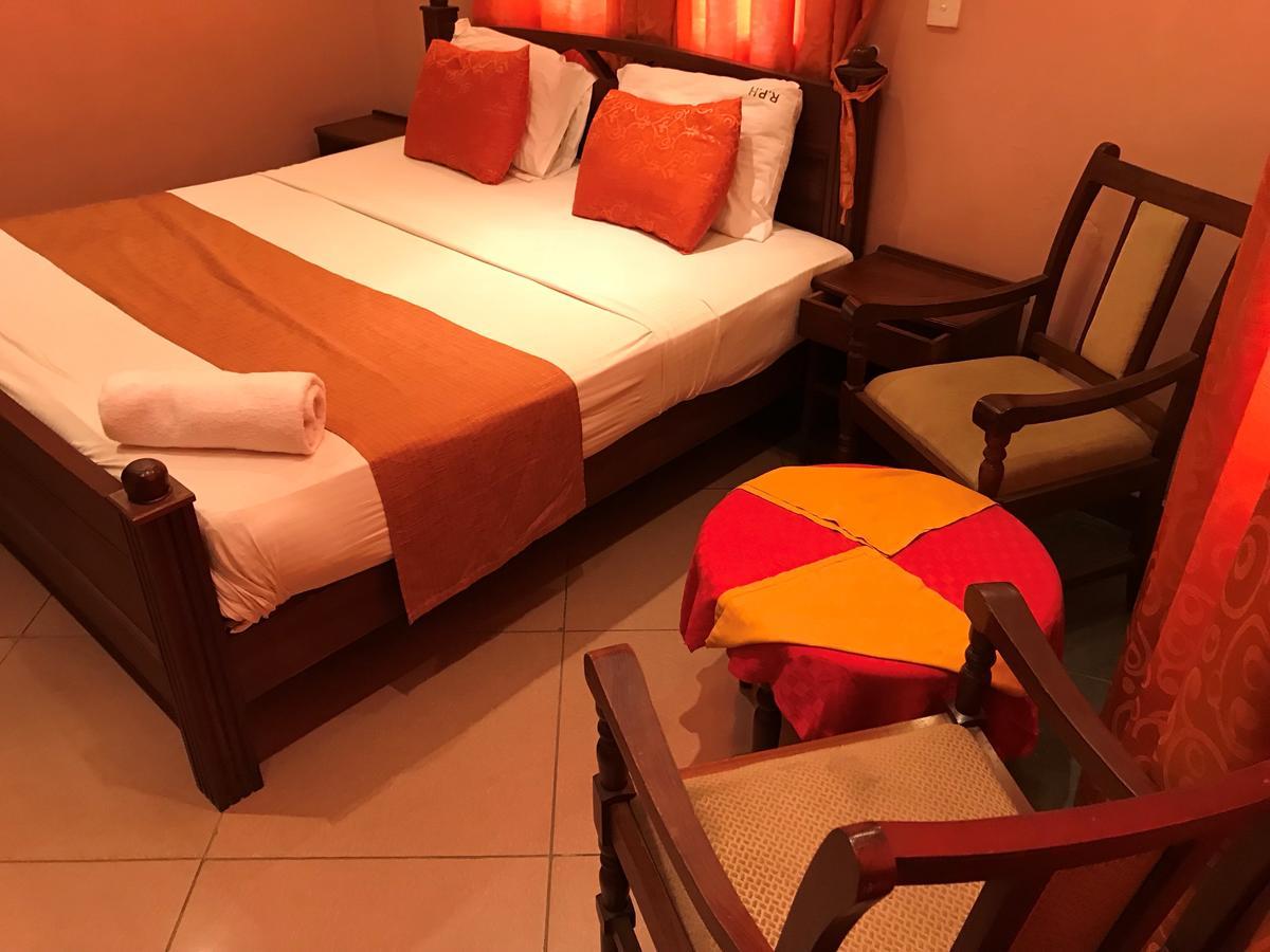 Regency Park Hotel Mombasa Exterior photo