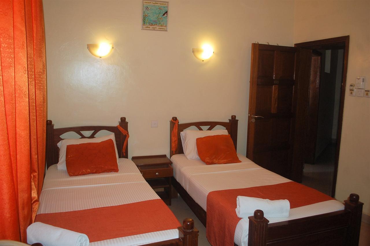 Regency Park Hotel Mombasa Exterior photo